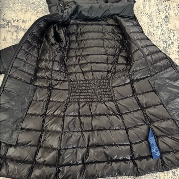 Armani Exchange Women's Sleek Black Puffer Coat - Picture 3 of 7